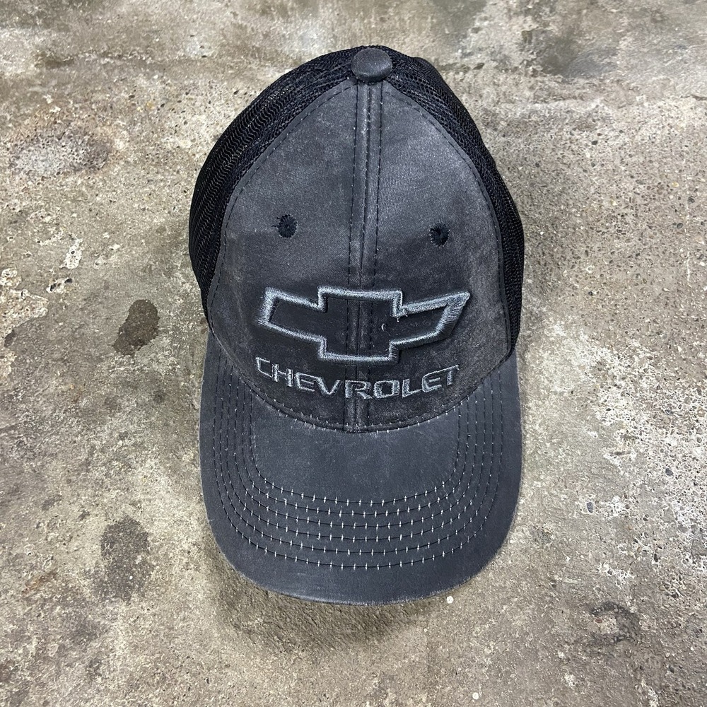 Vintage Chevrolet Trucker Cap Snap Back Adjustable Black Mesh Auto Car Logo
